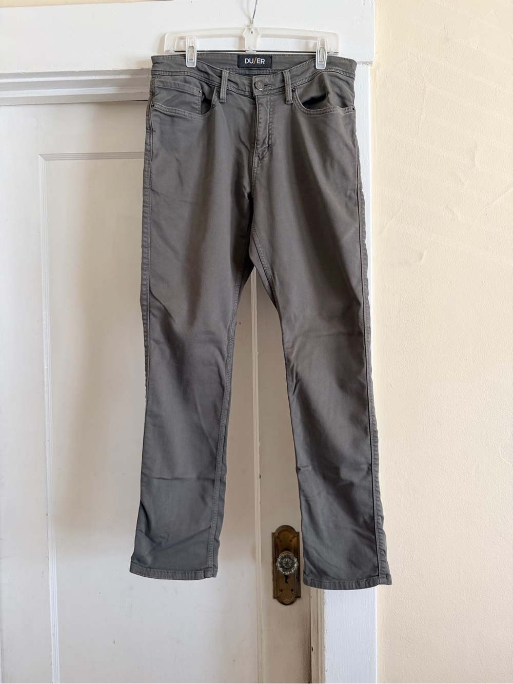 DU/ER Men's Straight-Leg Jeans in Slate Gray